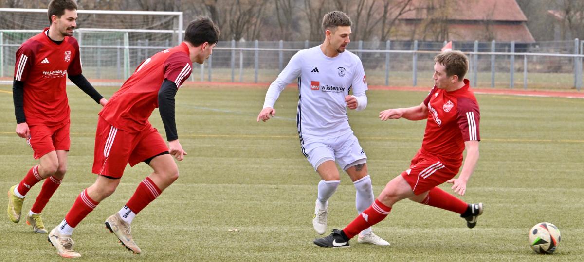 Bezirksligist Kaufering setzt seine Erfolgsserie auch ohne Trainer Wagner fort