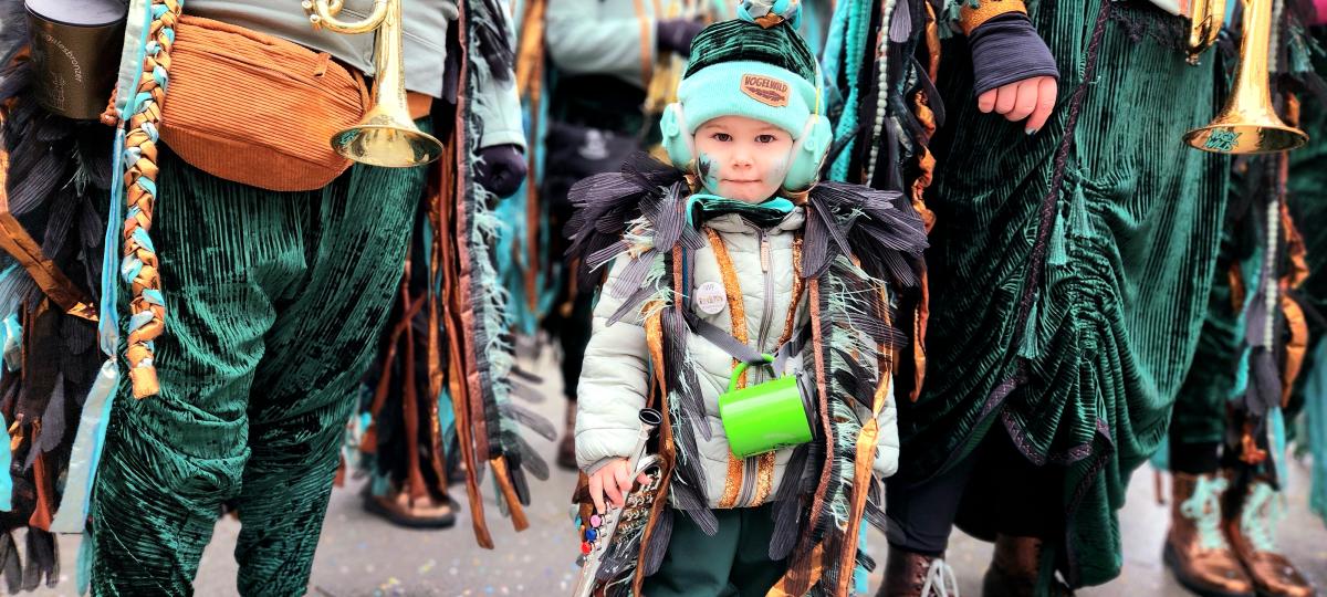 Bunt und laut bei Regenwetter: Bilder vom Rathaussturm in Weißenhorn