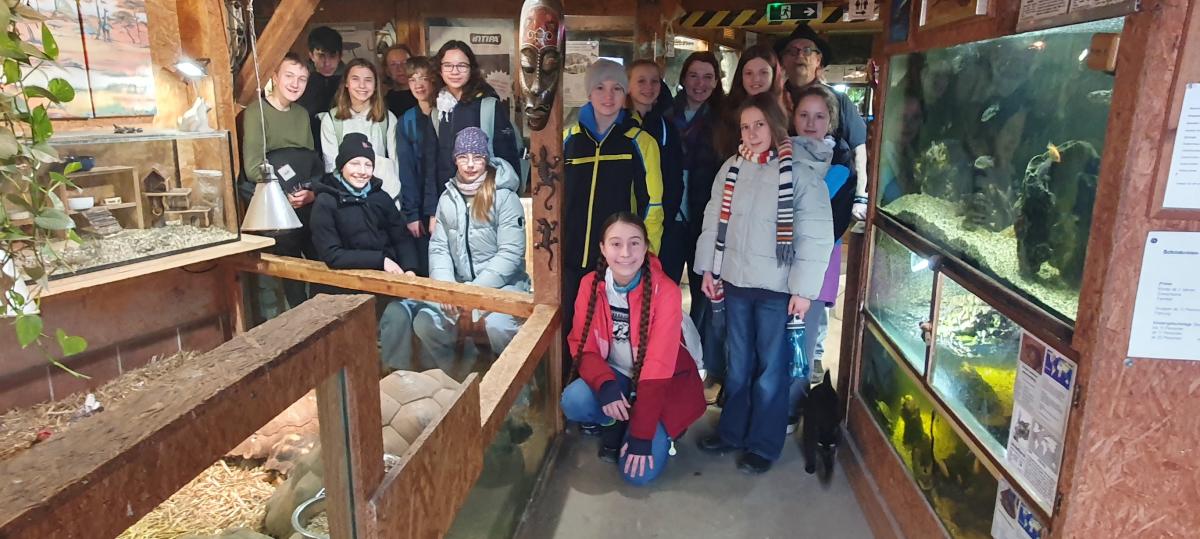 Lessing-Gymnasium hilft mit Futterspenden