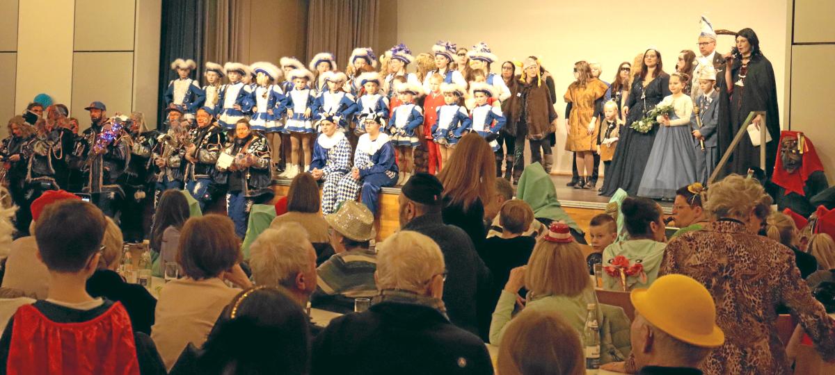 Rathaussturm in Nersingen: Die Narren übernehmen das Regiment
