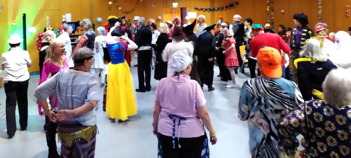 Fulminante Faschingsparty im Sportzentrum