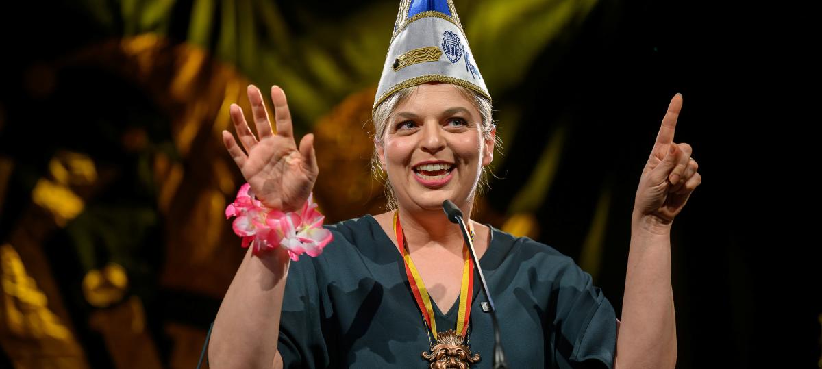 „Fast absurde Ausmaße“: Kitzinger Narren flüchten mit ihrem Schlappmaul aus der Innenstadt