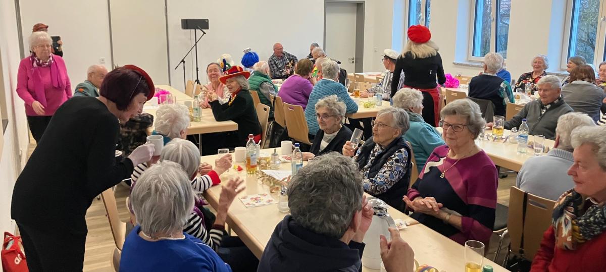 Lumpiger Donnerstag der Senioren in Eching