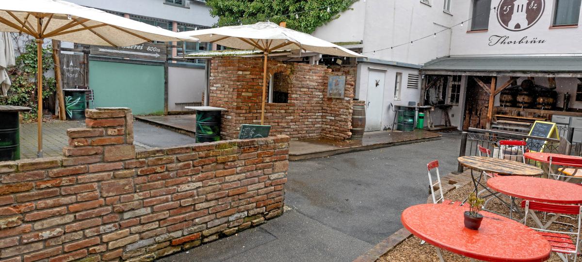 „Wer mit Trikot kommt, bekommt das Bier günstiger“: Thorbräukeller wird zum „Green Garden“