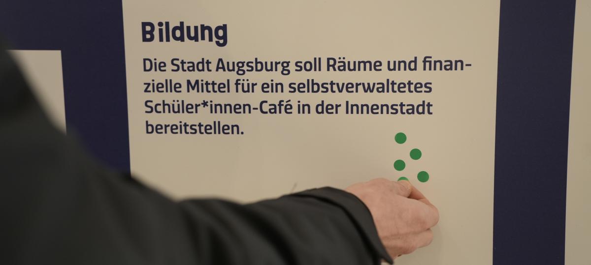 Wen wählen bei der Kommunalwahl? Der „Aux-O-Mat“ soll Orientierung geben