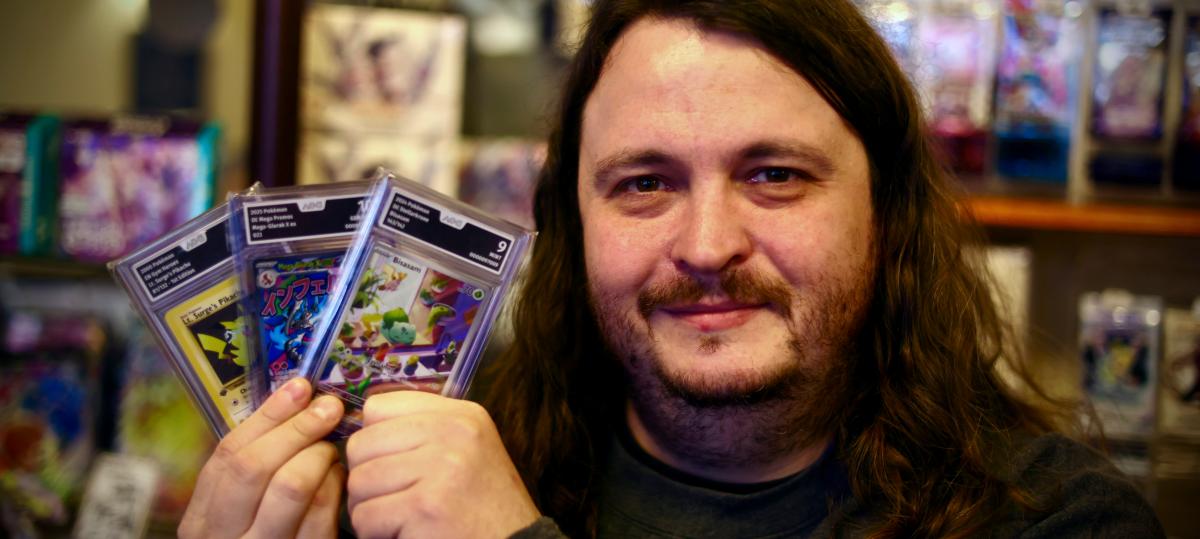 Goldgrube Dachboden? Unter seinem fachkundigen Blick endete schon so mancher Pokémon-Traum