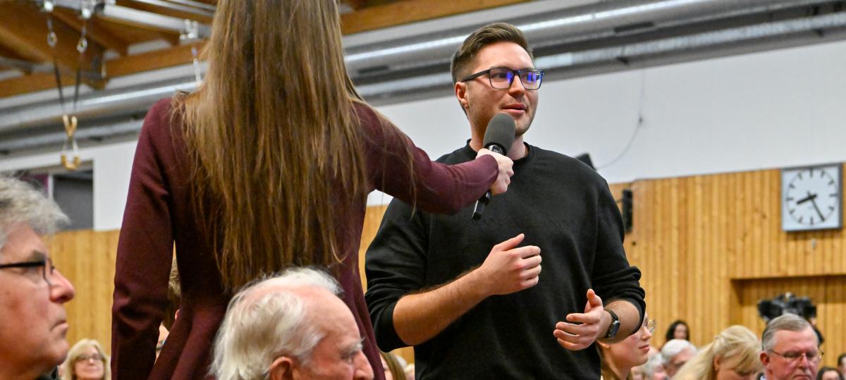 Kauferinger haben Fragen zum Verkehr und zu den Plänen für ein Gesundheitszentrum