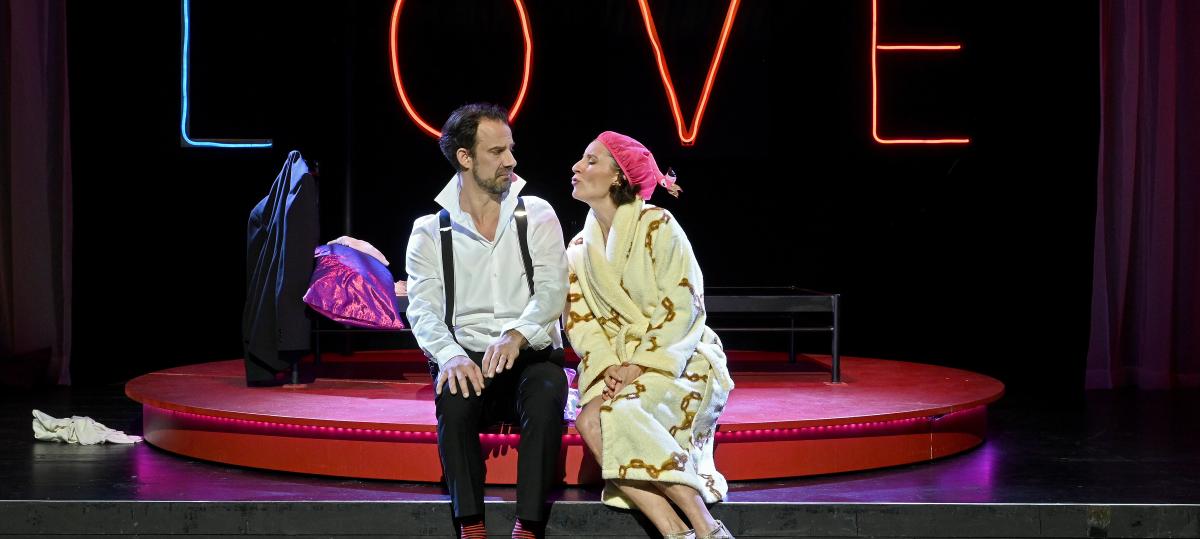 Erst verliebt, dann verheiratet – und unfassbar unterhaltsam