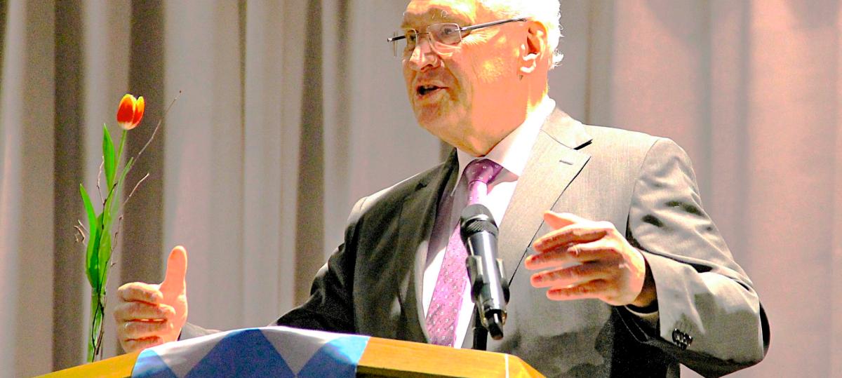 „Gegen Verrückte durchsetzen“: Innenminister Joachim Herrmann spricht in Nersingen Klartext