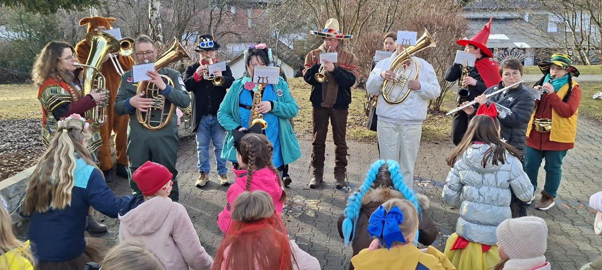 Kleine Narren ganz groß