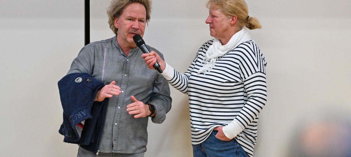 LT-Podium: Welche Verbesserungsvorschläge haben die Landratskandidaten für den ÖPNV?