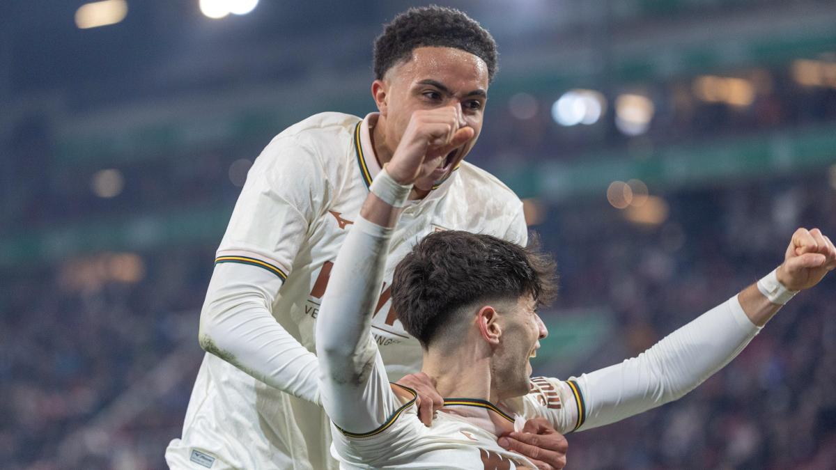 FC Augsburg: Noahkai Banks sets course for World Cup participation and ...