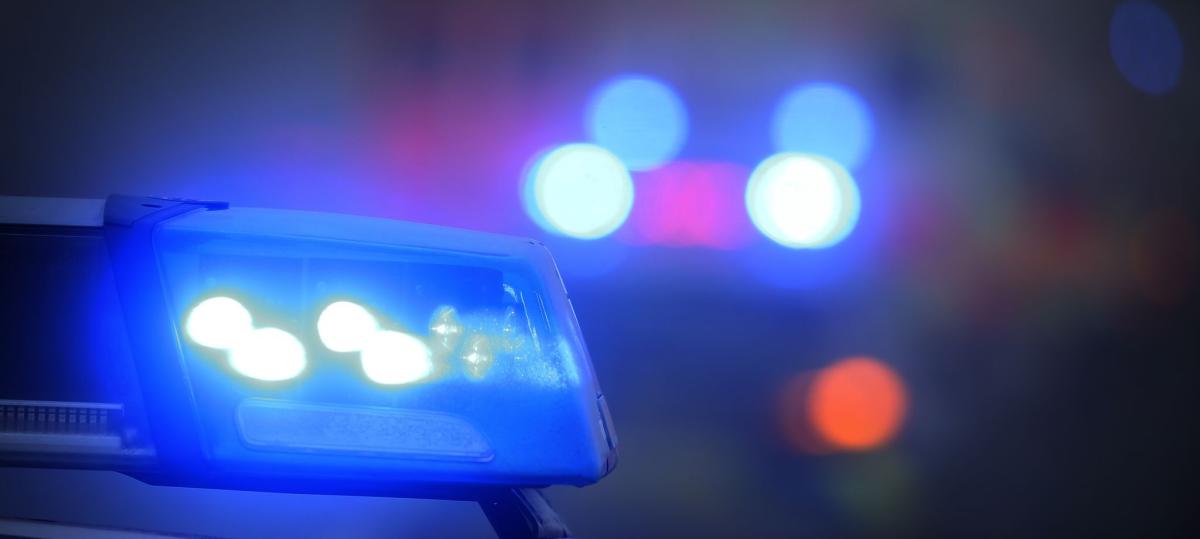 89-Jähriger übersieht Auto: 27-Jährige wird bei Unfall leicht verletzt