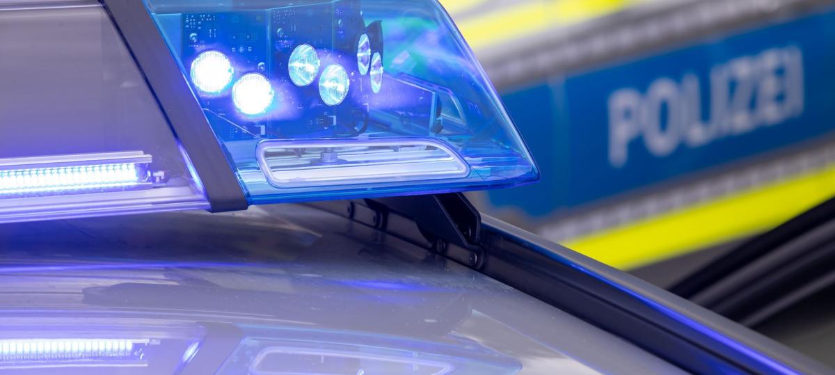 Stapler kippt um: Arbeiter wird bei Unfall am Kopf verletzt