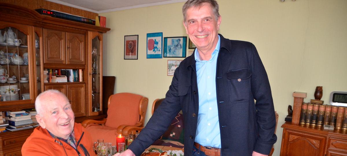 Viel erlebt und weit gereist: Günter Brandt ist 90 Jahre und kein bisschen leise