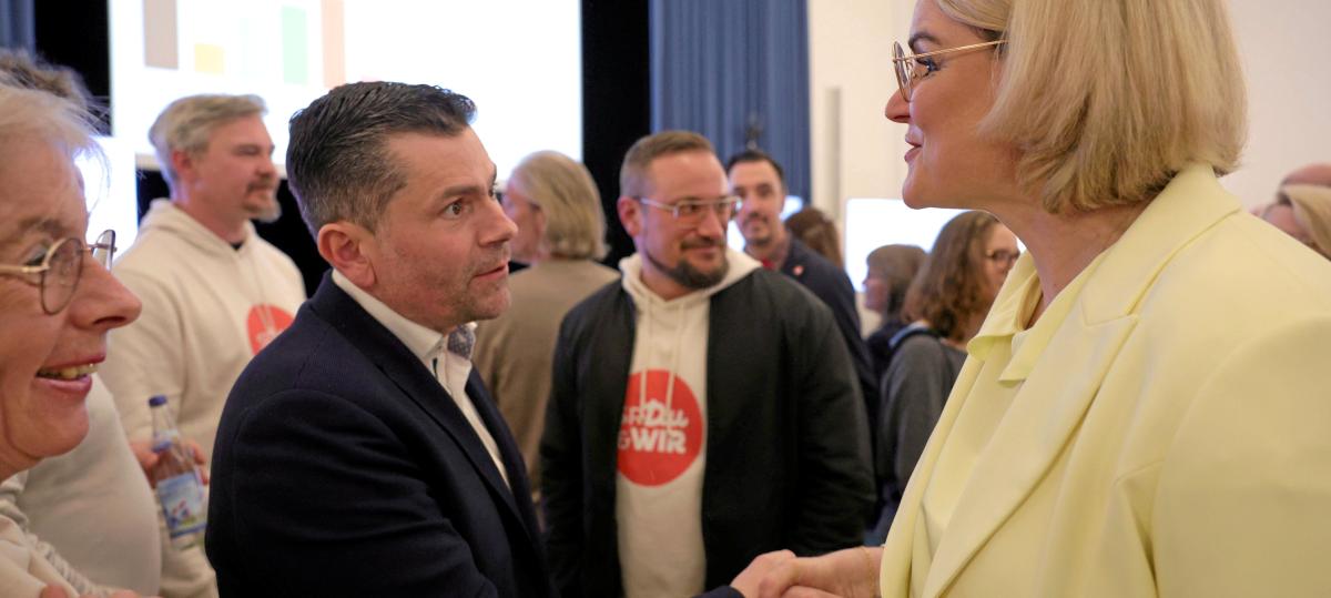 Wenig geschlafen, viel geredet: So lief der Tag danach für Eva Weber und Florian Freund