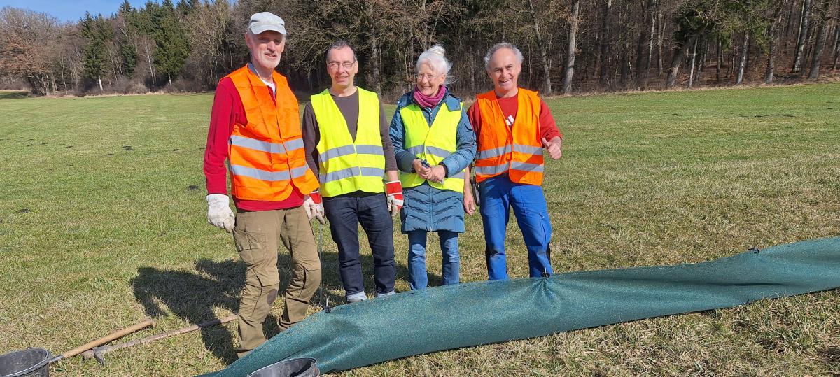Amphibienschutzzäune stehen bereits überall