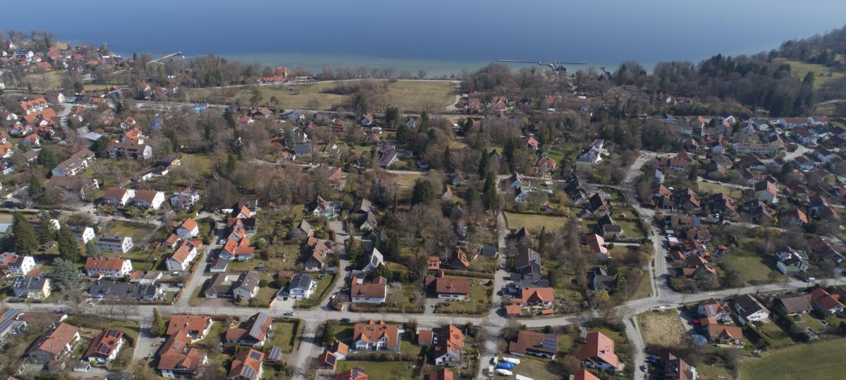 Uttinger Rat trifft Entscheidungen zu Nachverdichtung und Baumbestattung