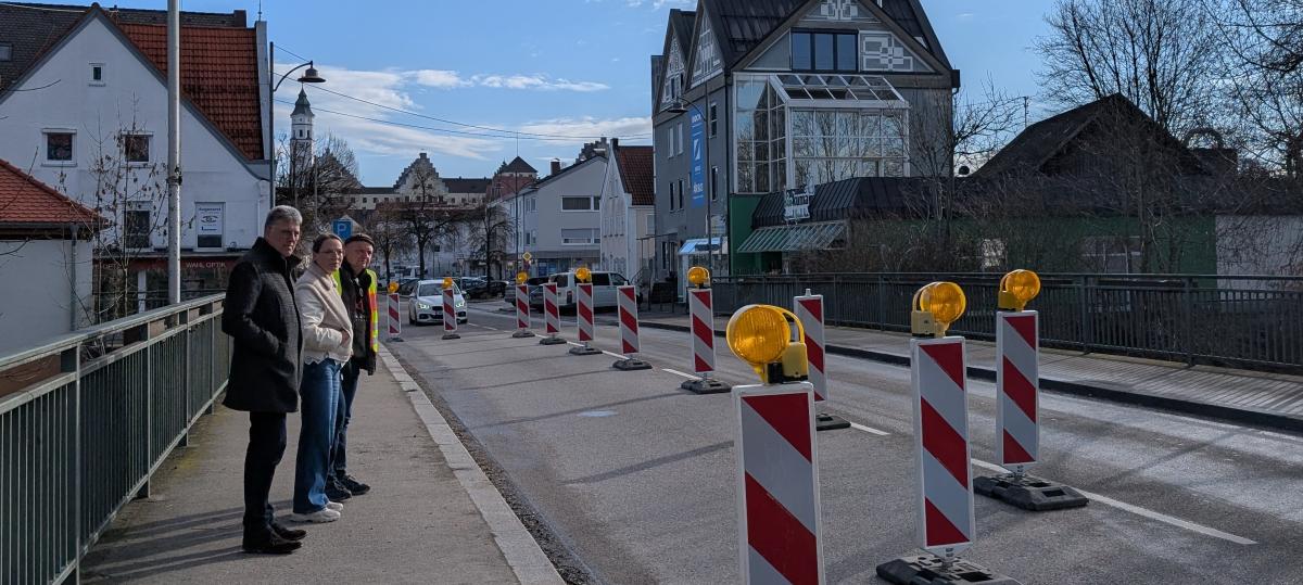 Einseitige Sperrung der B300 auf der Günzbrücke fordert Autofahrer in Babenhausen heraus