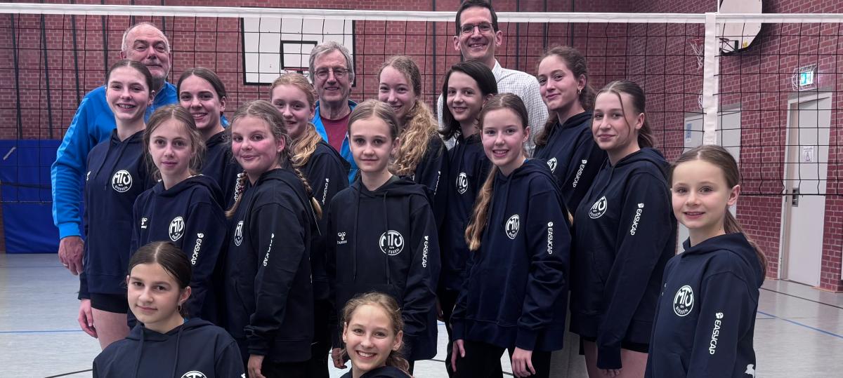 Neuer Sponsor, neuer Teamgeist: Easycap unterstützt die Volleyball-Mädchen des MTV Dießen