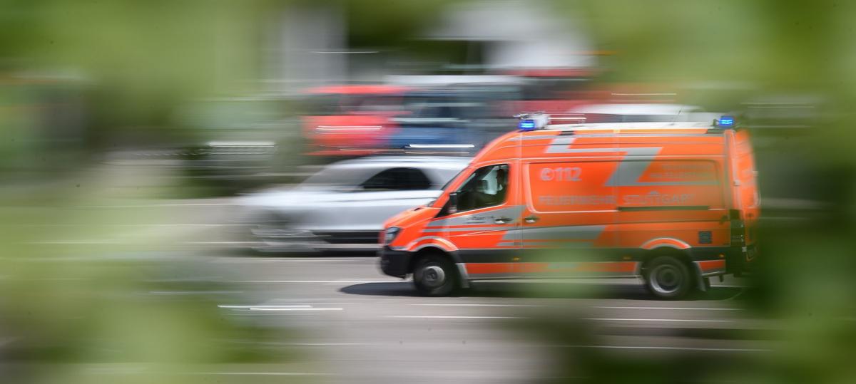 86-jährige Radlerin missachtet Vorfahrt und kollidiert mit Auto