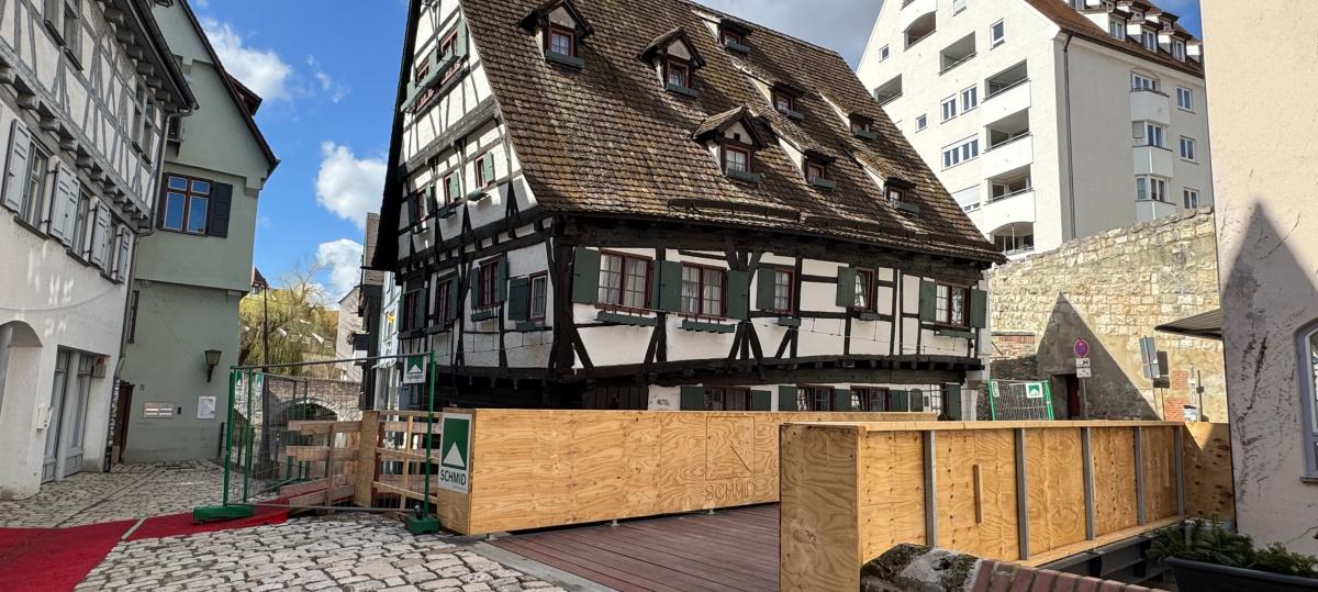 Beliebtes Fotomotiv weiter Baustelle: Brücke am Schiefen Haus noch immer nicht ganz fertig