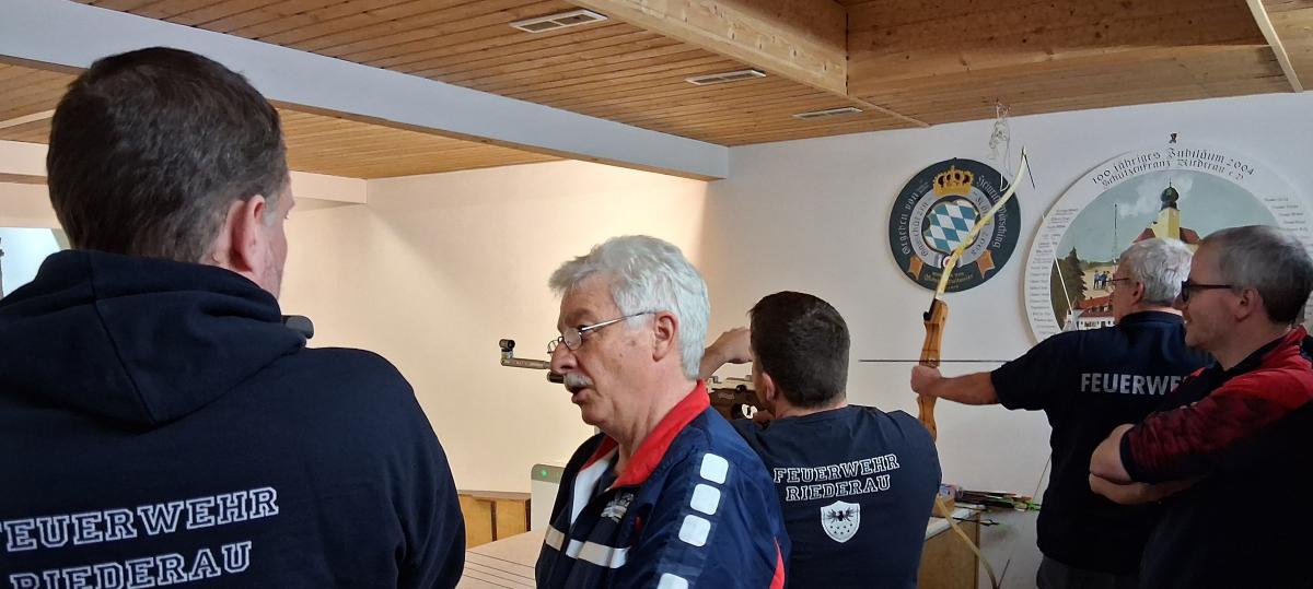 Freie Wähler Dießen siegen erneut beim Sportschießen in Riederau