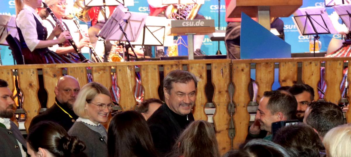 „Ist Augsburg wirklich eine Schrottstadt?“: OB Eva Weber attackiert Herausforderer