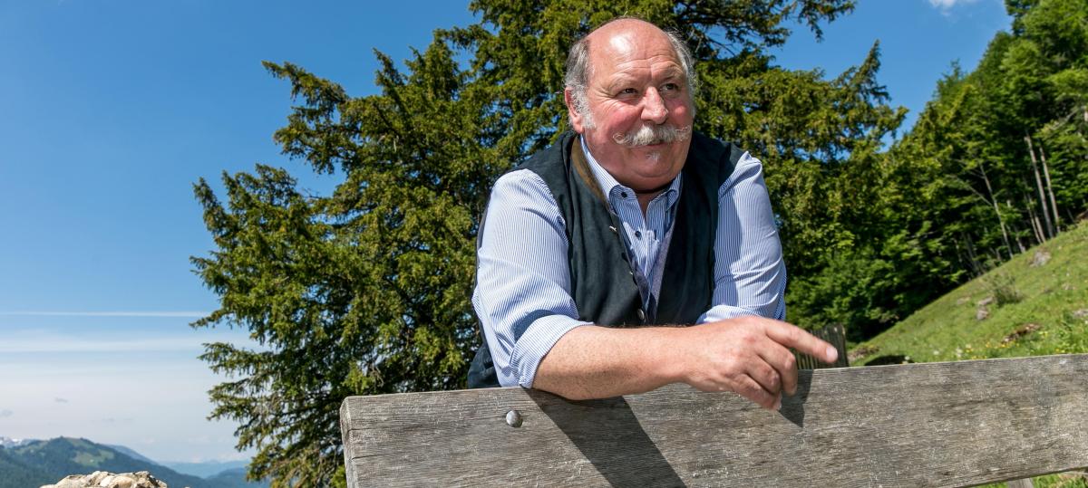 Schon sein Urgroßvater, Großvater und Vater waren in diesem Bergdorf Bürgermeister