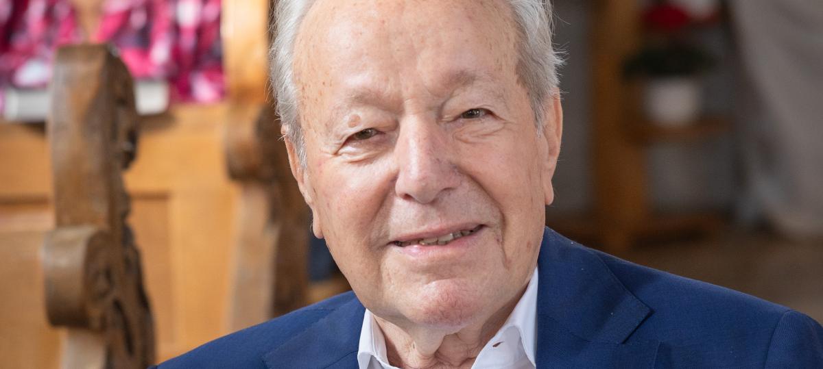 August Inhofer wird 90: Aus einer Schreinerei in Witzighausen schuf er Europas größtes Möbelhaus