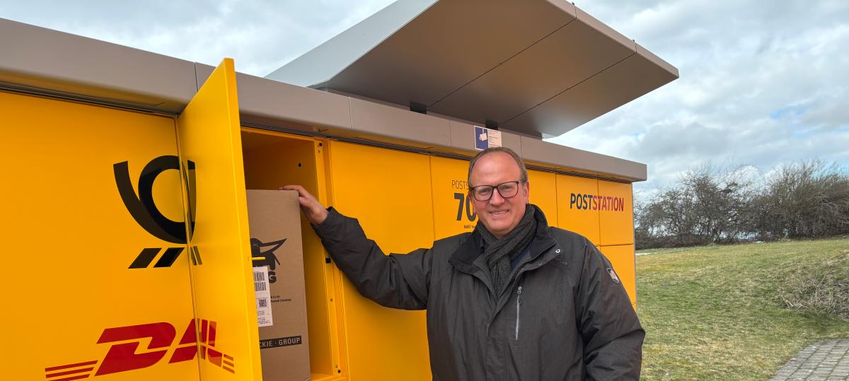 Neue Poststation in Hurlach mit 48 Paketfächern