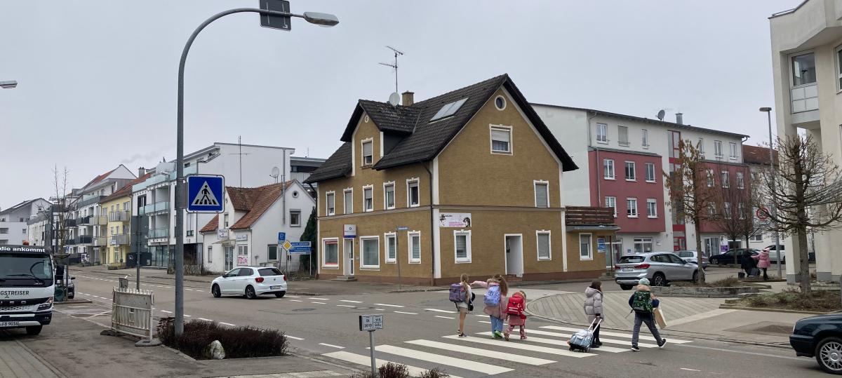 „Nur eine Frage der Zeit, bis ein Kind übersehen wird“: Schulweg bereitet Eltern Sorgen