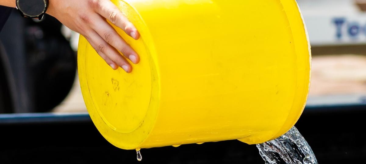 Neue kriminelle Masche: Polizei warnt vor Mann, der nach Wasser verlangt