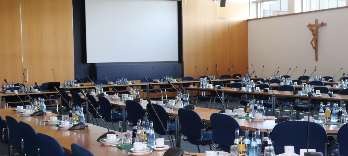 Neu-Ulmer Kreistag verabschiedet Haushalt: Das Warten auf den großen Knall