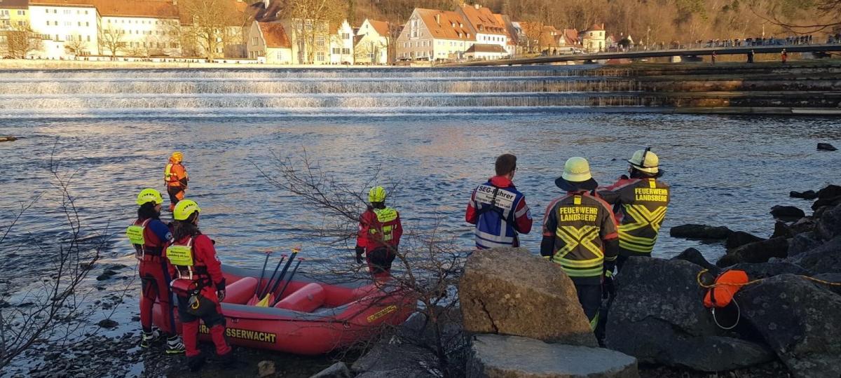 So liefen die zwei Rettungseinsätze am Lech in Landsberg für Wasserwacht und Polizei ab
