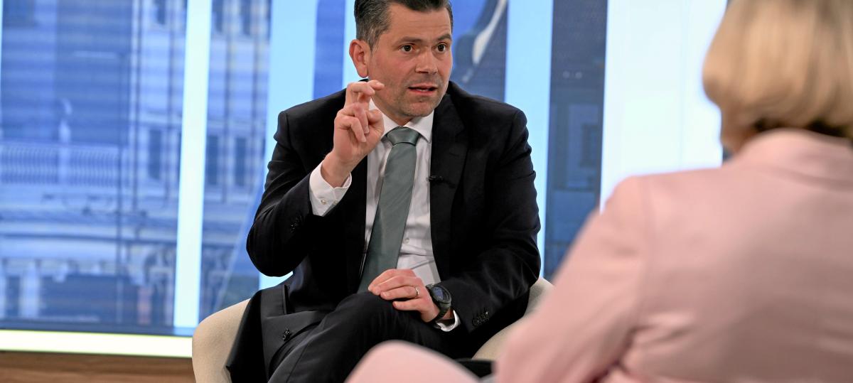 Stichwahl in Augsburg im Live-Ticker: Florian Freund gewinnt – Eva Weber ist abgewählt