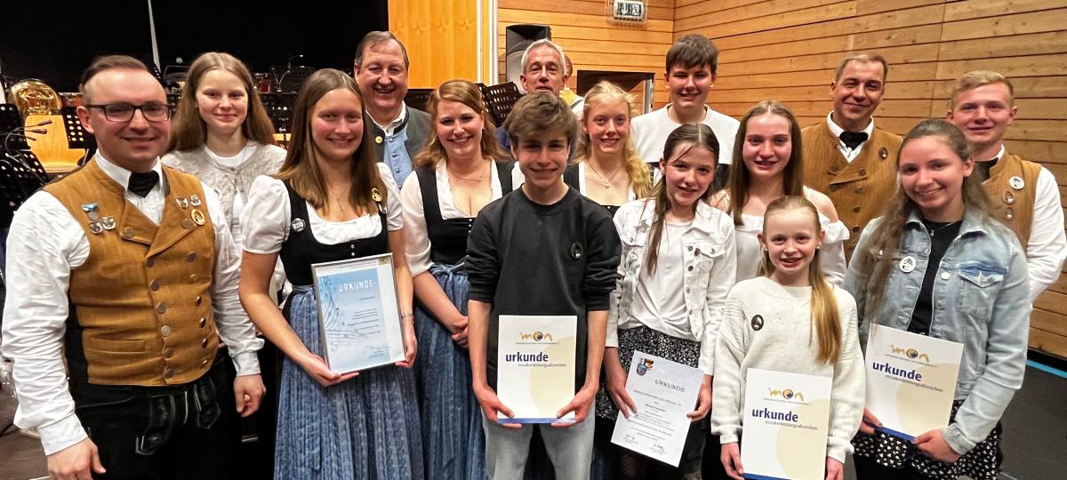 Neue staatlich anerkannte Dirigentin