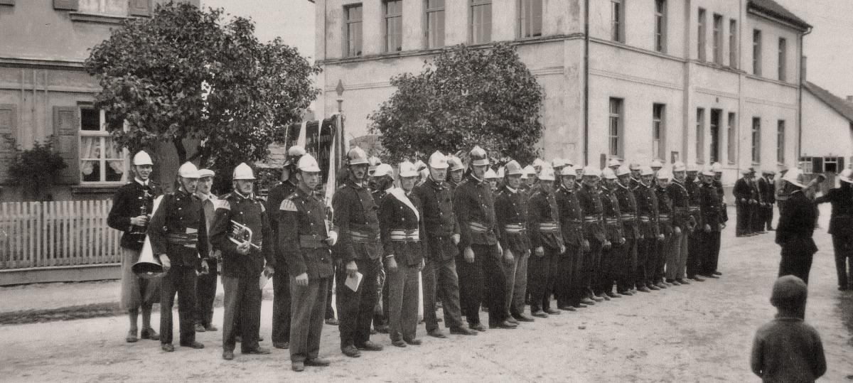 Überall wird jetzt gefeiert: Warum sind so viele Feuerwehren in der Region 150 Jahre alt?