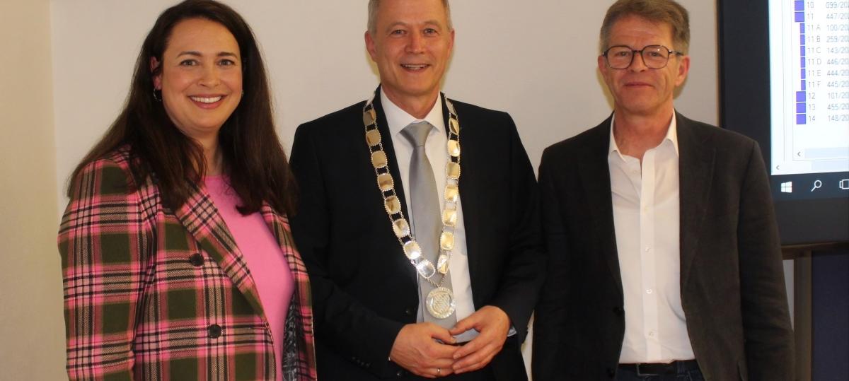 Neuer Rathauschef: Klemens Hutter als Bürgermeister vereidigt