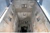 Ein Blick in den hohlen Augsburger Perlachturm: Nachdem die alte Treppe entfernt wurde, gähnen 38 Meter Leere im oberen Teil des Perlachturms.