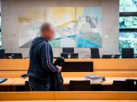 Mehr als 32 Jahre nach dem gewaltsamen Tod eines Mädchens in Unterfranken startet vor dem Landgericht Würzburg der Prozess gegen einen Mann, der zur Tatzeit 17 Jahre alt war.