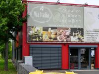 Der Feinkostladen „Via Italia“ im Rottendorfer Gewerbegebiet schließt bald.