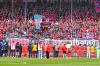 Auch nach dem Abstieg aus der Bundesliga wollen die Fans des 1. FC Heidenheim ihre Mannschaft weiter fest unterstützen.