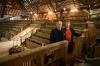 Alexander Weigand und Stefan Schunk (von links) von der Beethovengruppe erklären, was sie in und um die Frankenhalle in Würzburg planen.