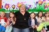 Erika Silbernagl leitet seit 20 Jahren die Kindertagesstätte St. Martin in Ettringen. Ihren Traumberuf Erzieherin fand sie vor über 40 Jahren.