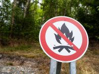 Trockenheit und hohe Temperaturen sorgen für Waldbrandgefahr im Landkreis Augsburg.