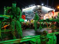 Demonstration der Revolutionsgarden in Teheran. Trotz der Spannungen stehen die USA und der Iran laut Präsident Trump vor einem Friedensabkommen.