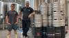Bryan France (links) und Alex Böheim betreiben die Brauerei Yankee & Kraut in Ingolstadt.