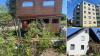 Werden bald zwangsversteigert: Unter anderem Grundstücke in Aystetten (links) sowie eine Wohnung in einem Mehrparteienhaus in Schwabmünchen (rechts oben) und ein Haus in Emersacker.