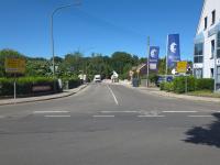 Die Krumbacher Straße wird am 8. Juni von der Einmündung Augsburger Straße bis zum Menkinger Weg bis Ende Juli komplett gesperrt.